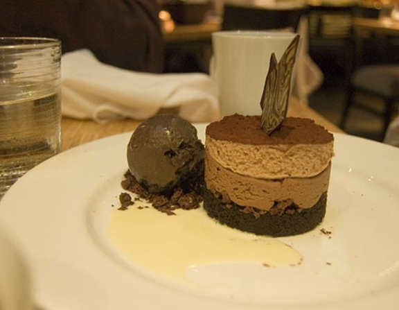 Large mousse