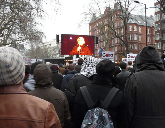 Large tariq ali