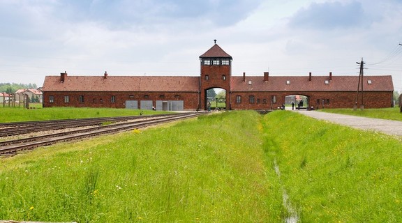 Homepage auschwitz2