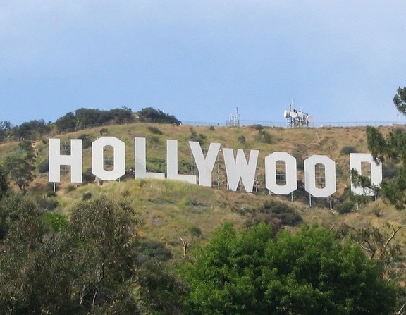 Large hollywood brdo